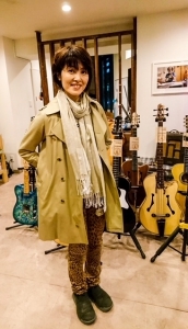 荻野目洋子さんが渋谷店にご来店!